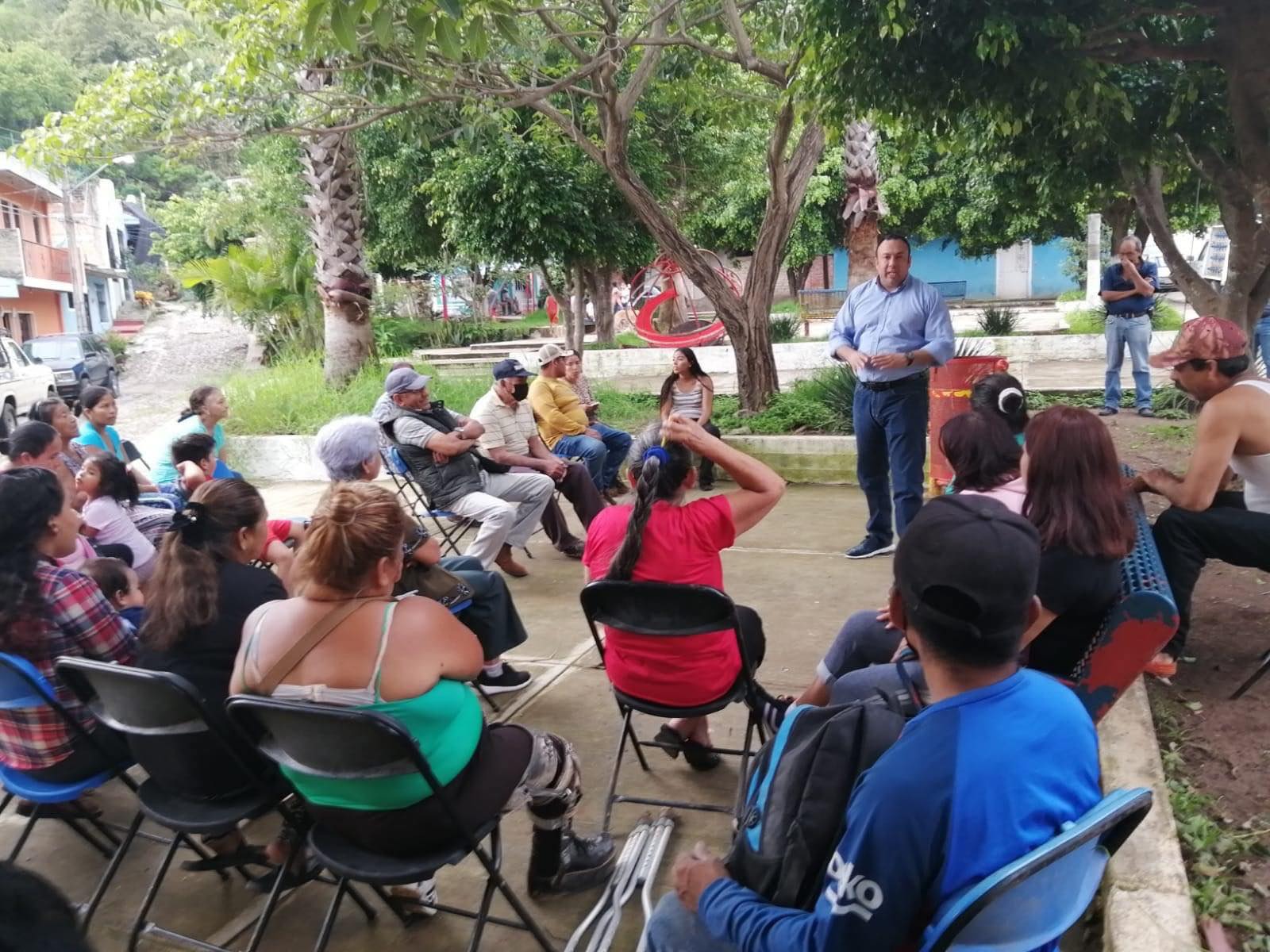 ‘Construyamos una mejor sociedad junto a los tepicenses’: Diputado Luis Zamora