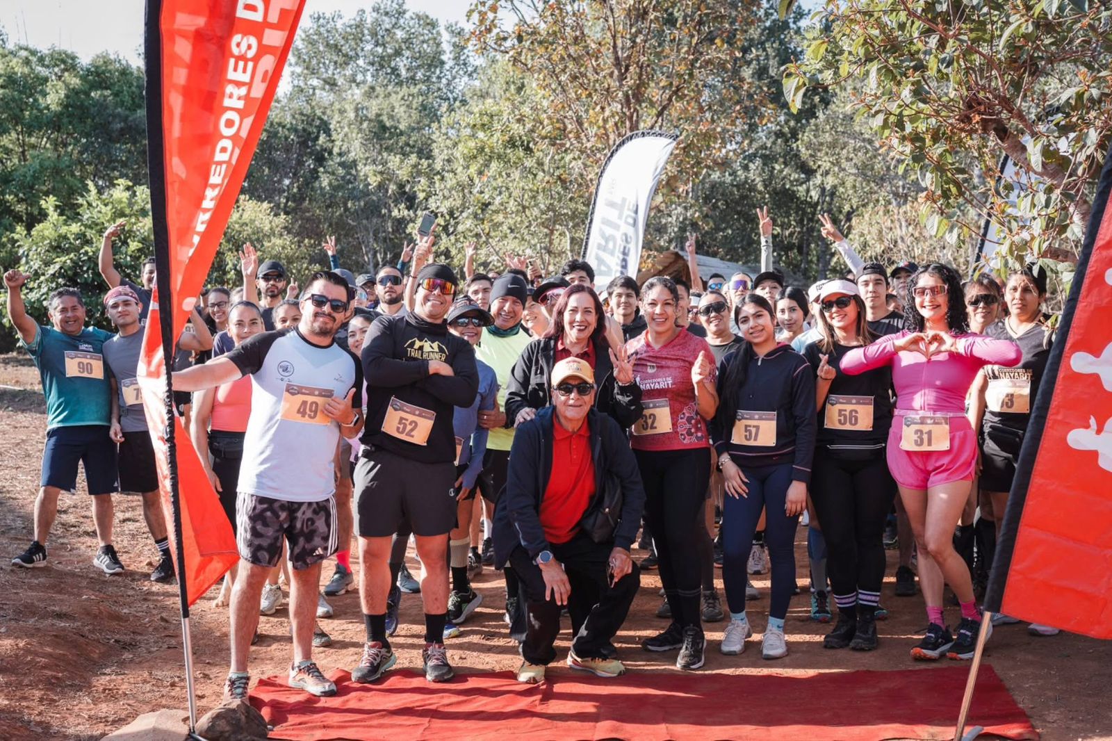 Alcaldesa Anabel Guerrero da banderazo a la carrera La Montaña 7K