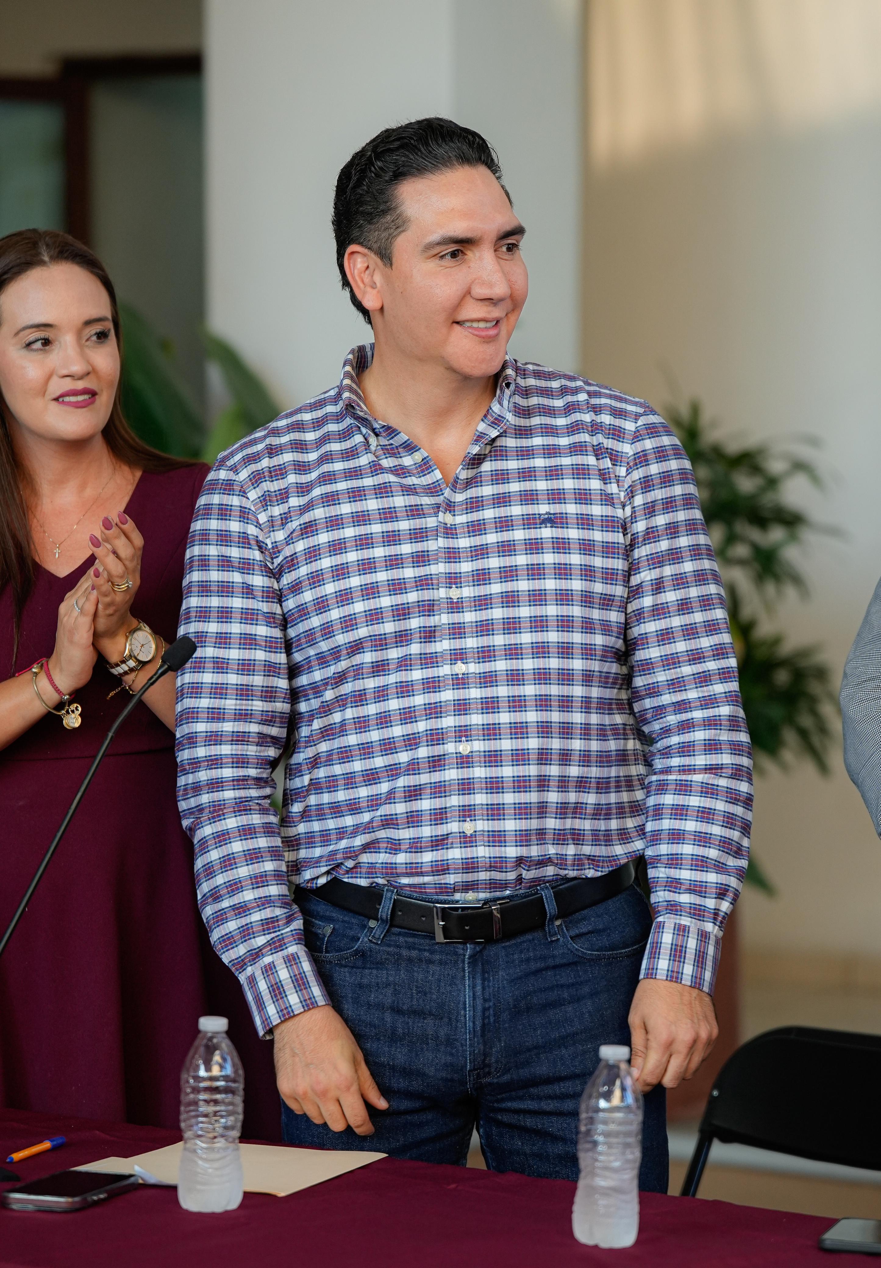 Bahía de Banderas avanza en ordenamiento territorial, regularización de colonias y obra pública 